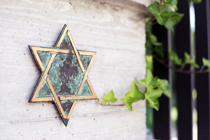 Private Warnemuende Shore Excursion: Third Reich Berlin - The Reichstag Building: Symbol of Power and Politics
