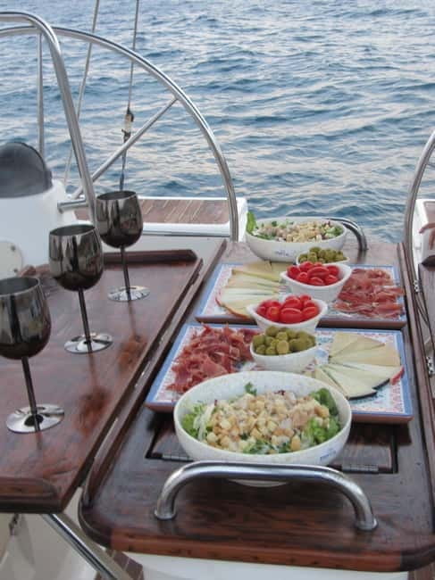 Private Whales & Dolphins Excursion: for you exclusively! - Who Is This Trip Best For?