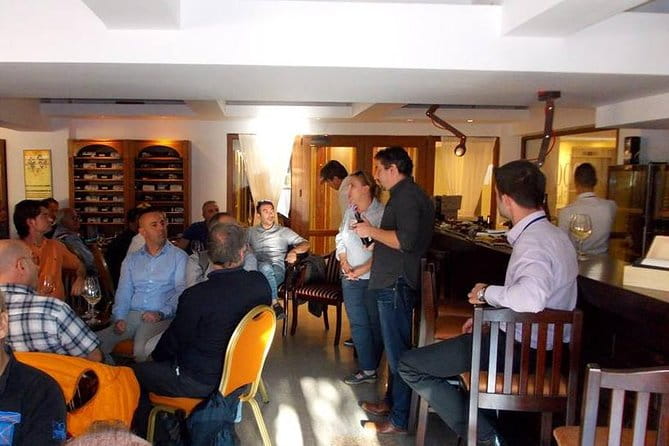 Private Wine Tasting at Bucharest's First Wine Bar - What to Expect: A 3-Hour Deep Dive into Romanian Wines