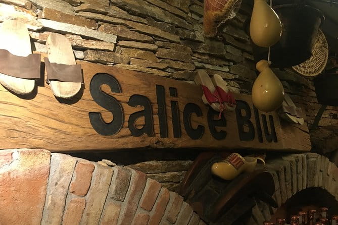 Private Wine Tasting in Bellagio with Chef Luigi Gandola - A Close Look at the Private Wine Tasting in Bellagio with Chef Luigi Gandola