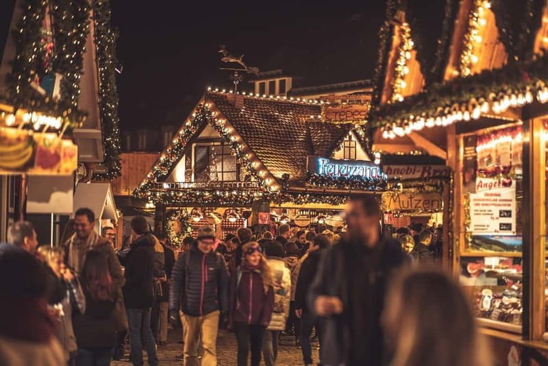 Private Xmas Market Hopping with gondola ride & wine tasting - Key Points / Takeaways