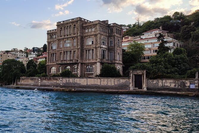 Private Yacht Tour on Bosphorus Istanbul - The Sum Up