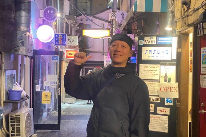 [Private]Shinjuku Night Walk & Golden Gai Bar Hopping Tour - Key Points