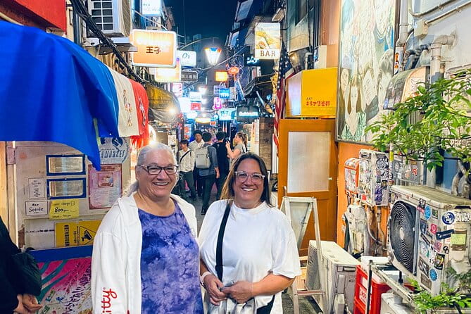 [Private]Shinjuku Night Walk & Golden Gai Bar Hopping Tour - Discovering the Charm of Golden Gai