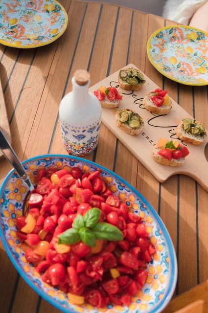 Procida: Sunset aperitif by boat - Frequently Asked Questions