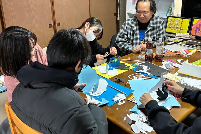 Professional Paper Cutting Art Experience in Okayama Prefecture - Participant Testimonials