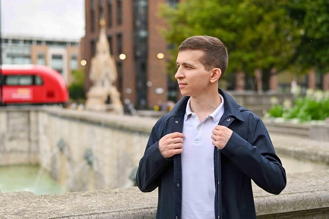 Professional Photoshoot with London Landmarks - Exploring London’s Landmarks Through the Lens