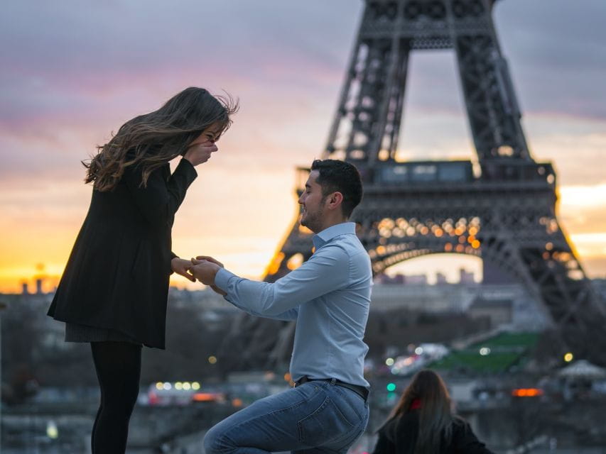 Professional Proposal Photographer in Paris - Delivery of Edited Photos