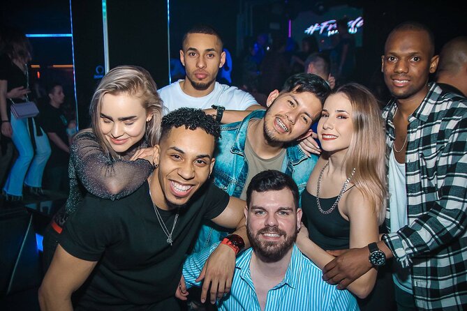 Pub Crawl Barcelona by EVOLVE the BEST Night Experience - Meeting and Pickup