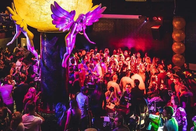 PUB CRAWL IN PRAGUE | Admission Ticket - Key Points: