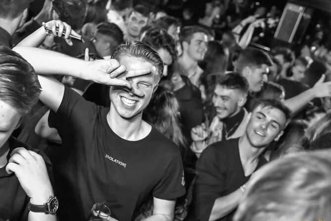 Pub Crawl Madrid - Duration and Start Time