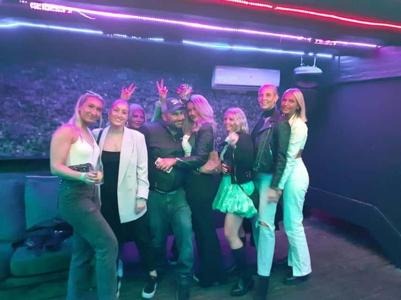 Pub Crawl with 1 hour open bar and 3 VIP clubs - Key points / Takeaways