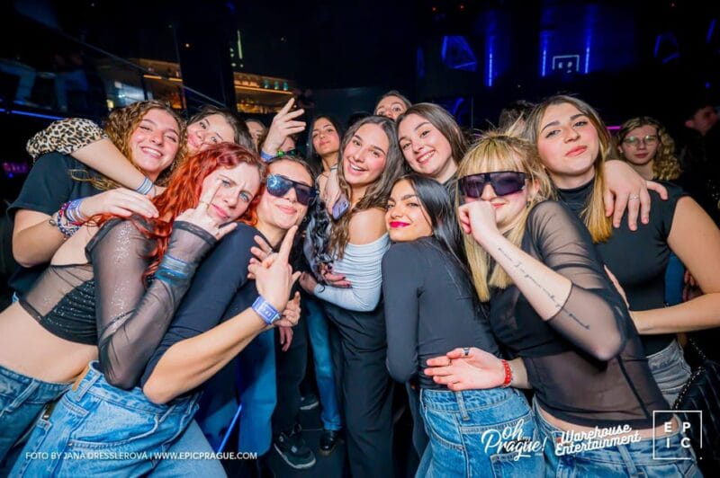 Pub Crawl with Shots and Night Club I Prague - Practical Considerations and Tips