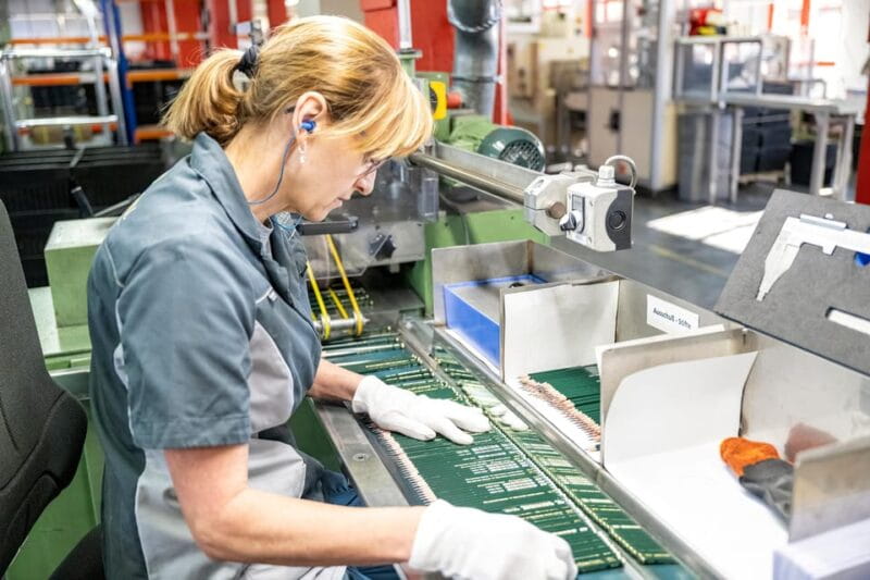 Public guided tour: Production of "wood-cased pencils" - An In-Depth Look at the Faber-Castell Pencil Factory Tour