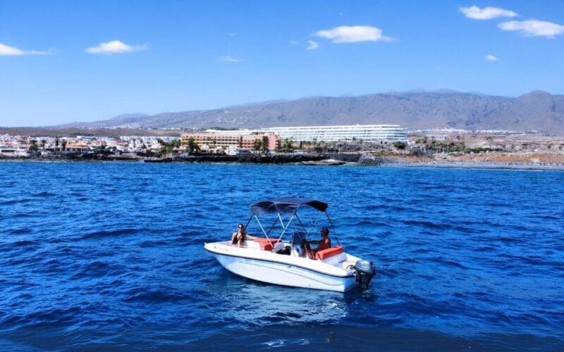 Puerto Colon: La Nina Boat self drive, No licence Tenerife - Exploring Tenerife’s Coast on a Self-Drive Boat