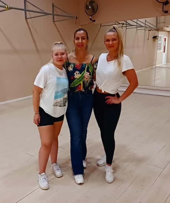 Puerto de La Cruz 3 min far,latin dance classes - The Logistics That Matter