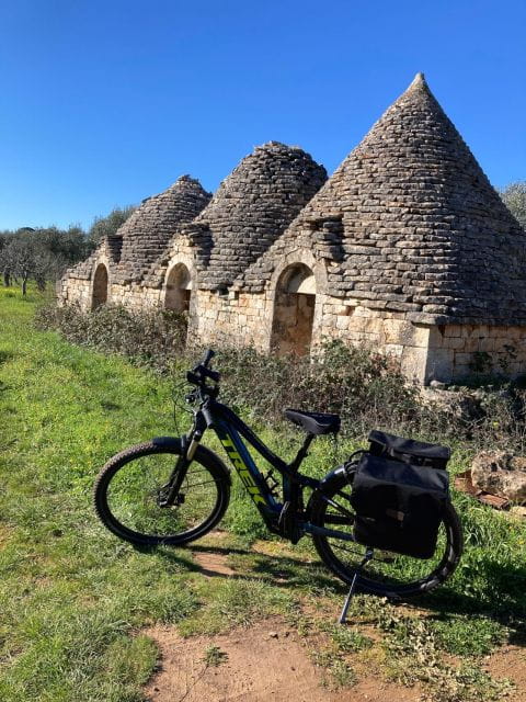 Puglia: rent e-bike. Self guided tours - Key Points / Takeaways