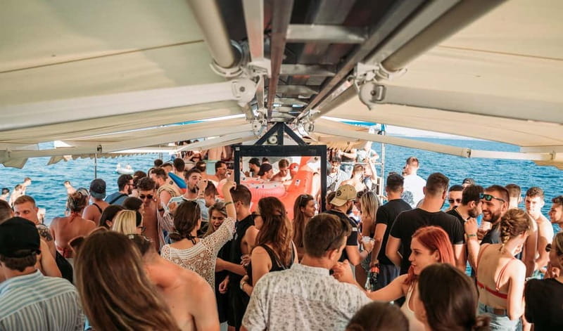Pula: Boom Boat Party  Cruise, Drinks, DJ & After-Party - Entering the Scene: What to Expect from the Boat & Crew