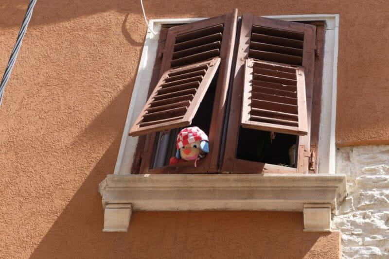 Pula: Historic Walking Tour with Local Guide & City Views - Key points / Takeaways