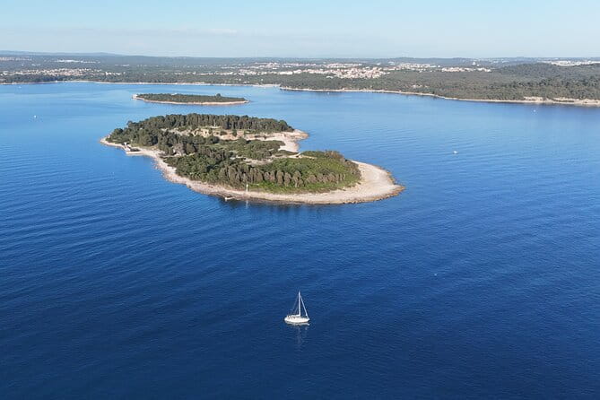 Pula Private Sailing Tour: 4-Hour Customizable Sail, Snorkel, SUP - Who Will Love This Tour?