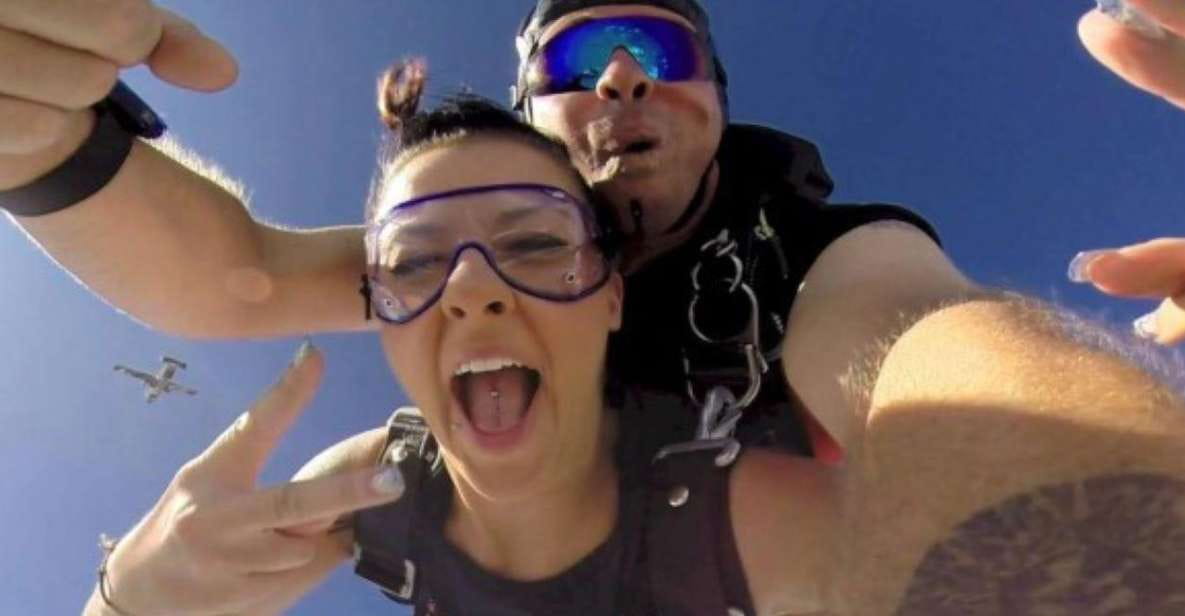 Punitz: Ultimate Tandem Skydiving Thrill - Certified Tandem Pilot and Safety