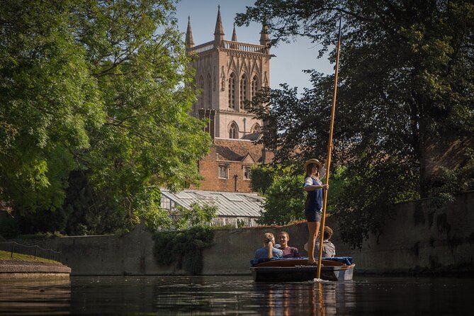 Punting Tour in Cambridge - Just The Basics