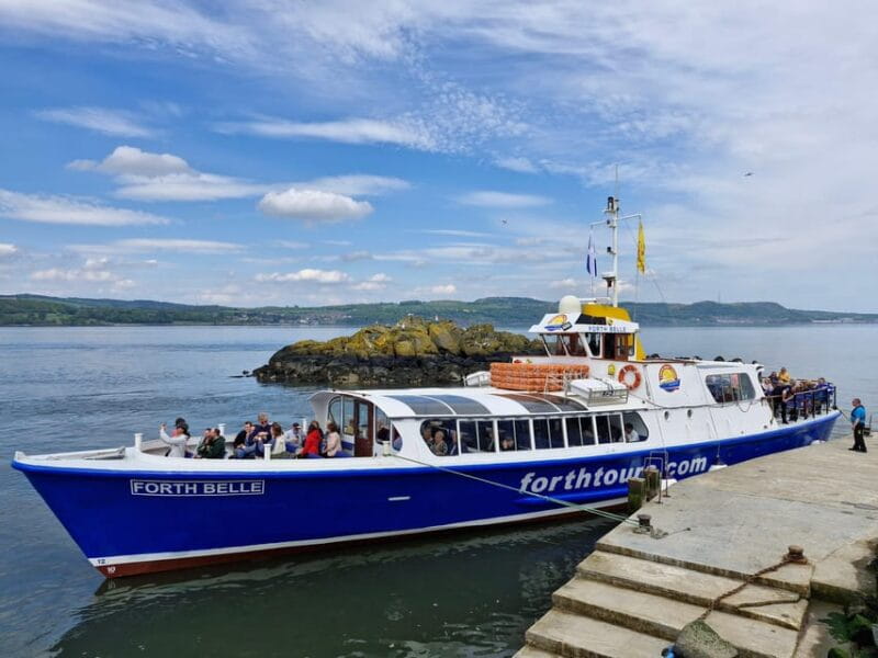 Queensferry: Sightseeing Cruise to Inchcolm Island - Onboard Experience: Commentary and Comfort