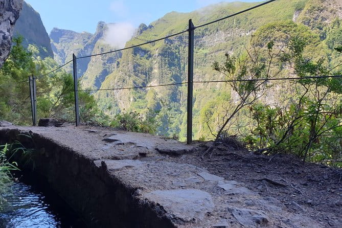 Queimadas-Caldeirão Verde - In-Depth Look at the Queimadas-Caldeirão Verde Experience