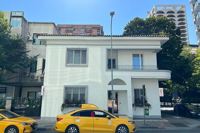 Quick Tour of Tirana - Frequently Asked Questions