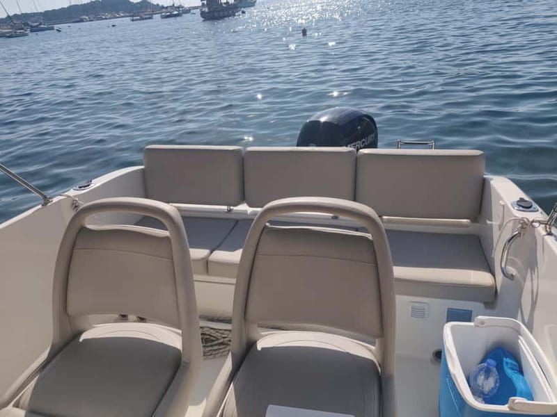 Quicksilver 675 Boat Rental in Rovinj - FAQ