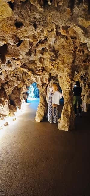 Quinta da Regaleira Skip-the-Ticket-Line with Audio Guide - FAQ