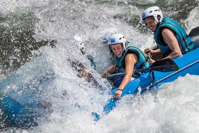 Rafting in Gallego River - Spain, Murillo de Gallego - UR Pirineos - In-Depth Review of the Gallego River Rafting Experience