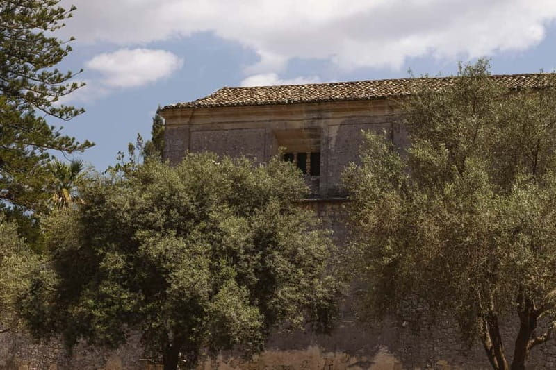 Ragusa: Photography Walk with Professional Portraits - Who this experience is best suited for