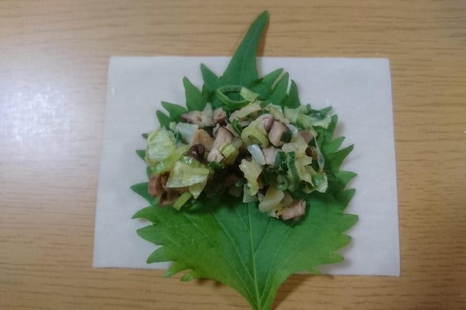 RAMEN and 2 Types GYOZA (Dumplings) Cooking Class - About the Instructor