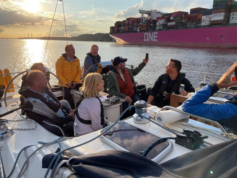 Real sailing trip "to the Gates of Hamburg", from/to Wedel - Final Thoughts: Is This Sailing Trip Right for You?