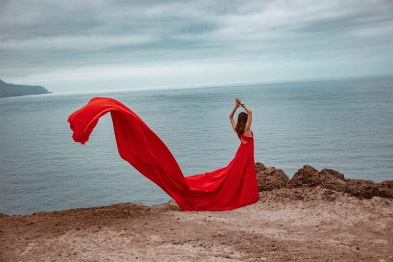 Red Flying Dress Photoshoot & Drone Video in Madeira - FAQ