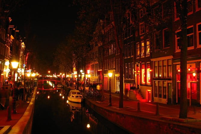 Red Light District tour with canal cruise - Unpacking the Experience: A Deep Dive into the Tour