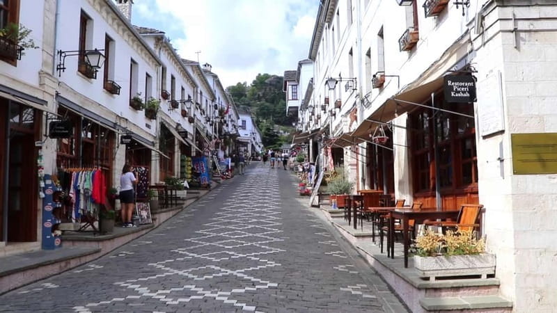 RED LINE: Vlore-Gjirokaster-Permet daily tour with guide - Key points / Takeaways