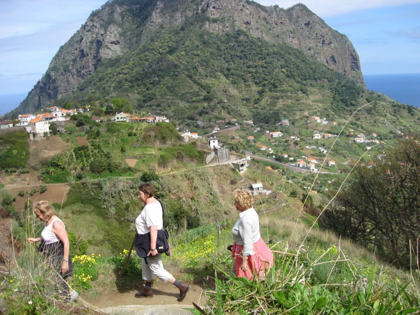 Referta & Castelejo: Half-Day Morning Walk - Experience Highlights