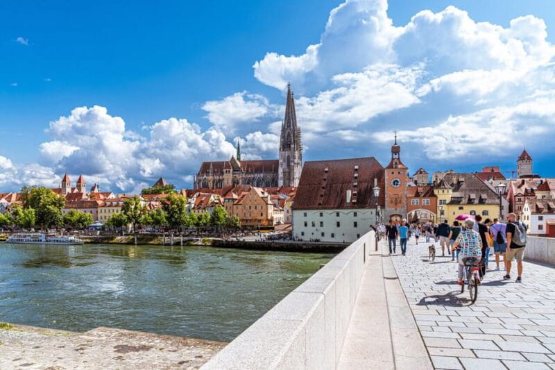 Regensburg: Old Town of Regensburg with Stadtamhof - FAQ