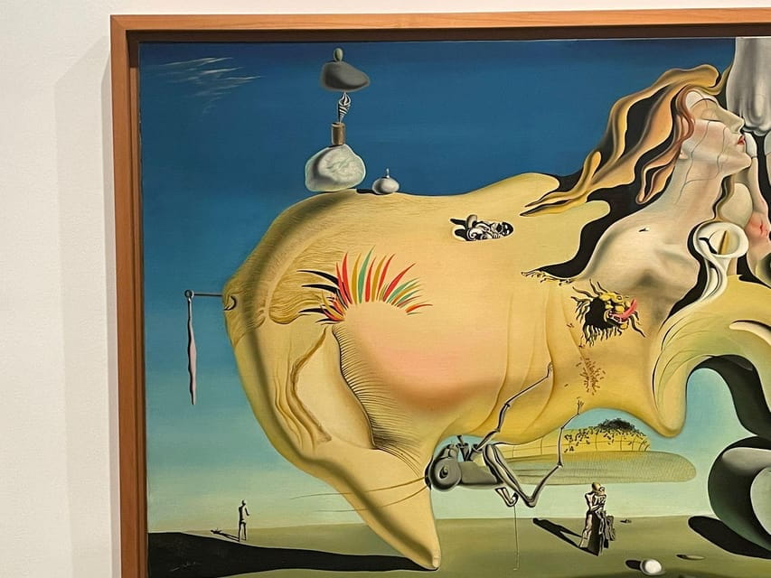 Reina Sofía Museum Guided Tour With Ticket and Skip the Line - Meeting Point Information