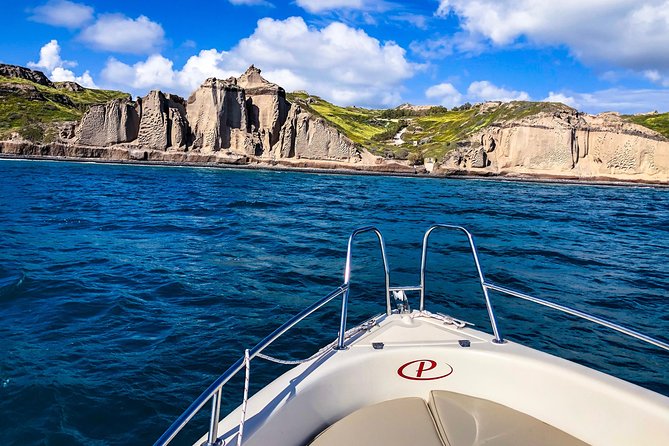 Rent a Boat in Santorini Without a License - Enjoy the Beautiful Scenery and Snorkeling