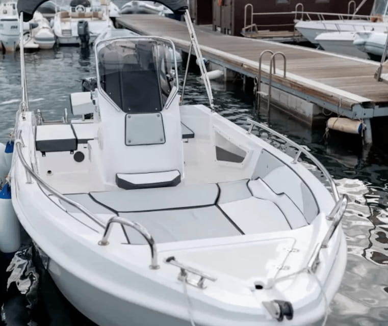 Rent Barca 57s Serenity and explore the Aeolian archipelago - Frequently Asked Questions