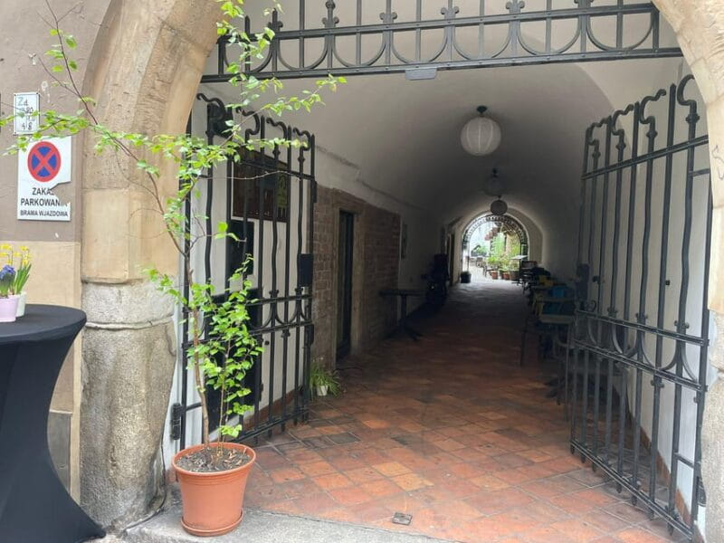 Rent EBIKE- Explore Wrocaw on Electric Bike - What to Expect on the 3-Hour Guided Ride