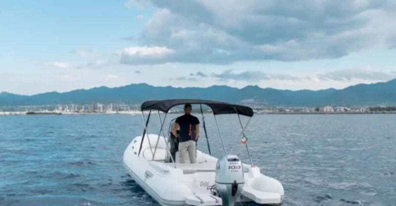 Rent Gommone G6.3 Diddi and explore the Aeolian archipelago - Exploring the Aeolian Islands by Gommone