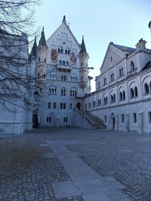 Rental car from Munich to Neuschwanstein Castle, including admission - Visiting Neuschwanstein Castle: What’s Included