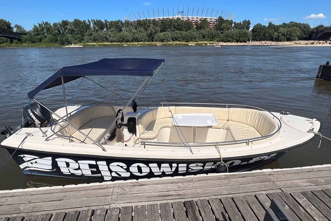Rental of Motorboat for 5 on Vistula in Warsaw no Licenses Needed - Why This Experience Works for You