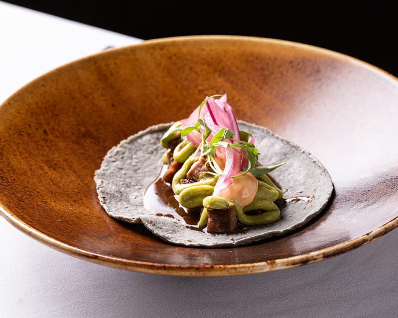 RESTAURANT IN THE CENTER OF JEREZ WITH THE BEST GASTRONOMY AND WINES - Key Points / Takeaways