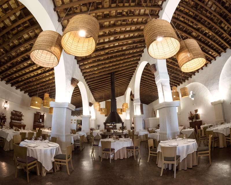 RESTAURANT IN THE CENTER OF JEREZ WITH THE BEST GASTRONOMY AND WINES - The Experience: What to Expect on the Day