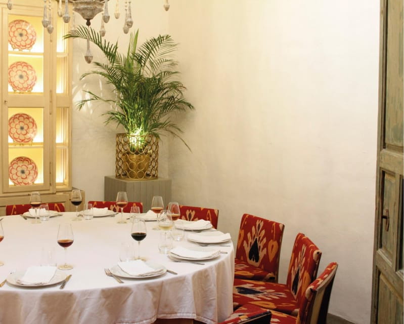 RESTAURANT IN THE CENTER OF JEREZ WITH THE BEST GASTRONOMY AND WINES - Summary: Who Should Book?